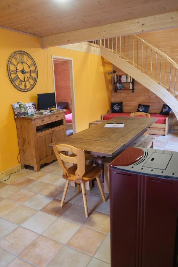 Gite Le Corral Cheminas Exterior foto